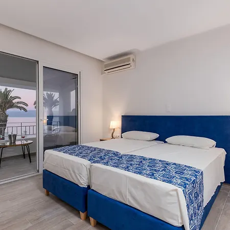 Sirocco 4*