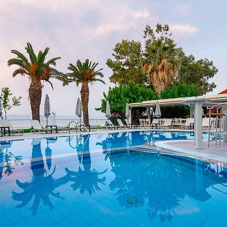 Sirocco Apartmanhotel 4*