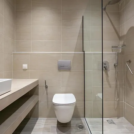 Sirocco Aparthotel 2*
