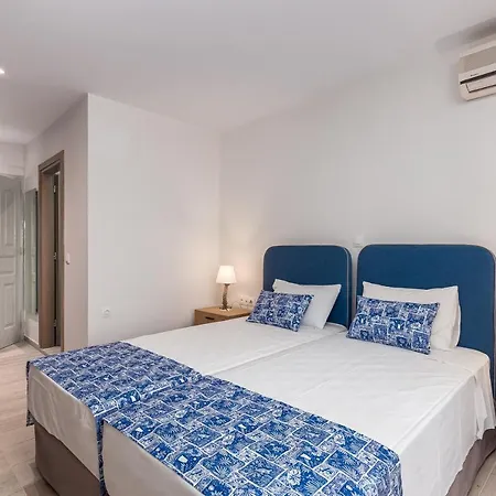 Sirocco Aparthotel