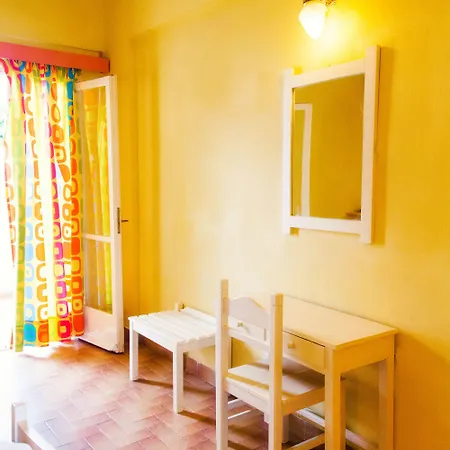 מלון דירות Sirocco 4*