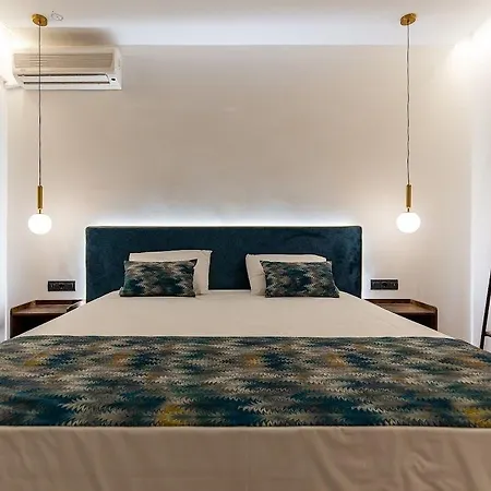 Sirocco 4*