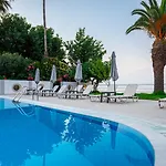 Sirocco 4*