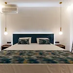 Sirocco 4*