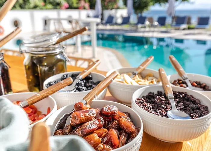 Sirocco Aparthotel 4*